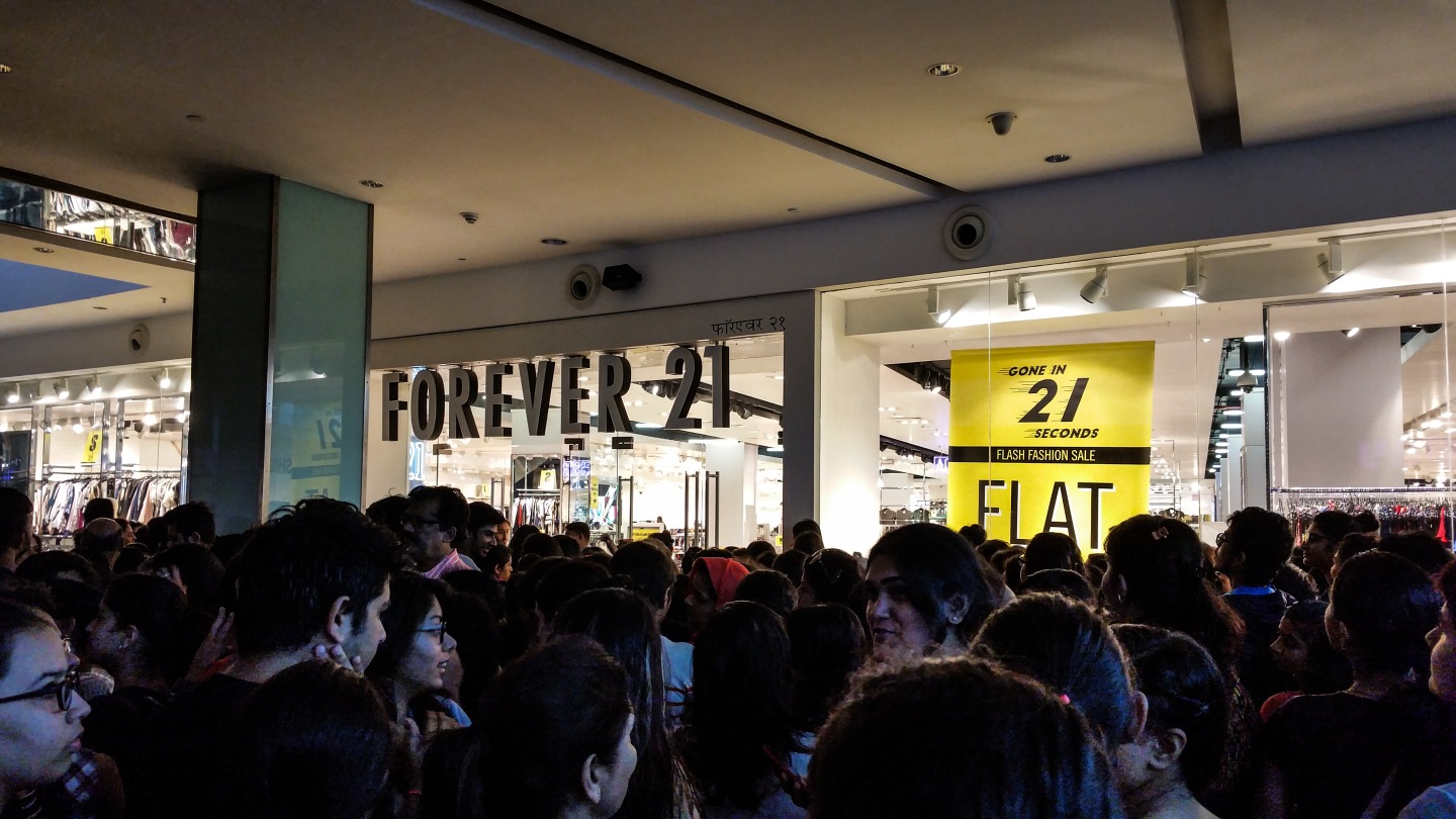 Forever 21 â€“ Gone in 21 Seconds!